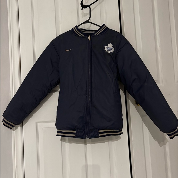 Retro Toronto Maple Leafs Reversible Nike Varsity Bomber Winter Jacket Kids - Picture 3 of 6